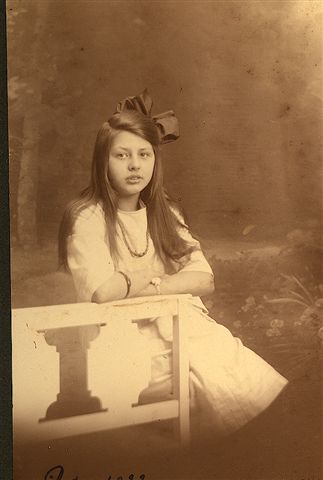Klik voor foto in apart venster ada_1922.jpg