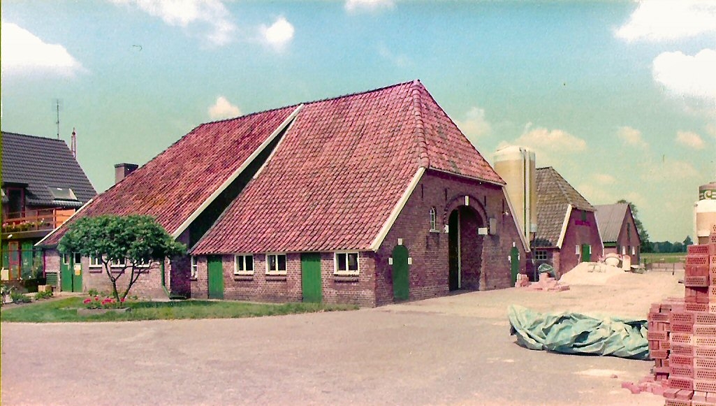 Klik voor foto in apart venster boerderij_koestro_boschheurne_lochem.jpg
