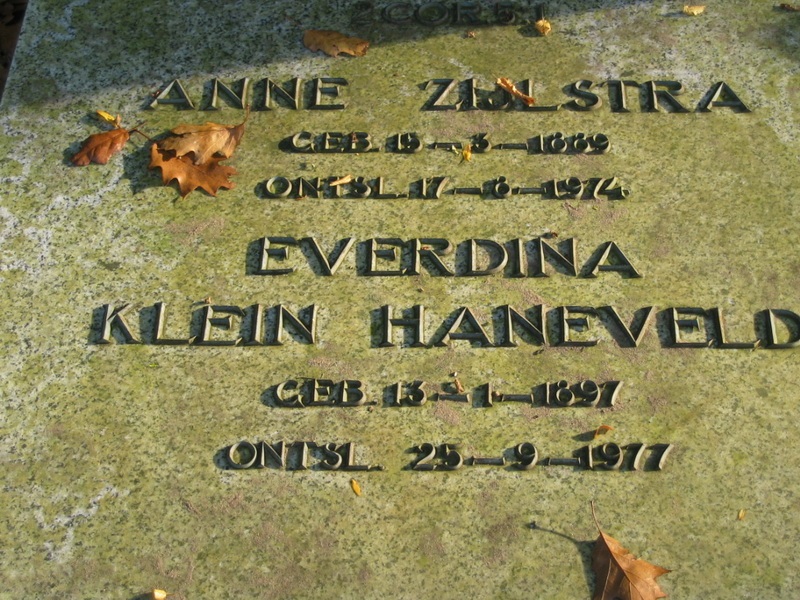 Klik voor foto in apart venster everdina_klein_haneveld_1897-1977.jpg