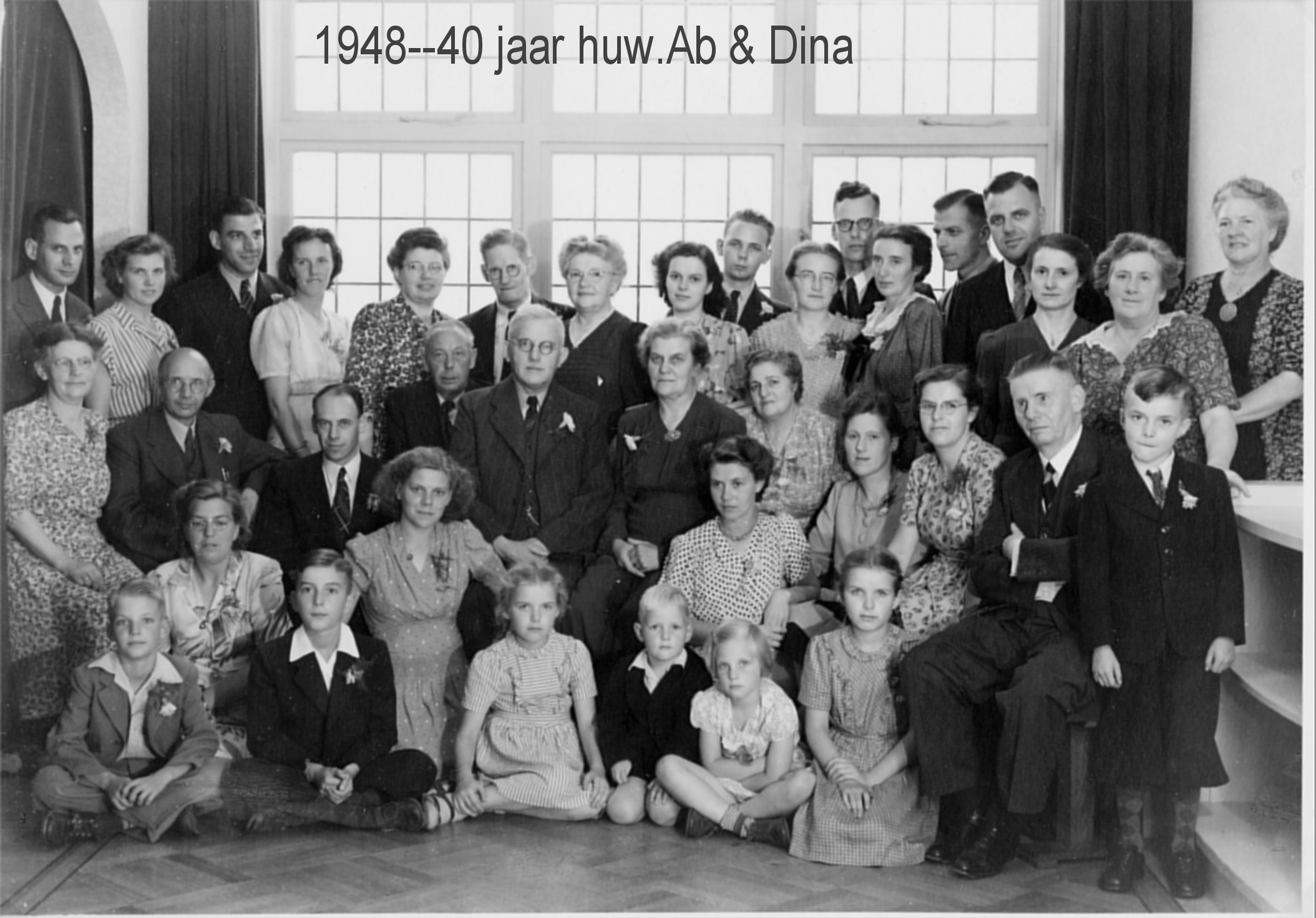 Klik voor foto in apart venster fam44.jpg